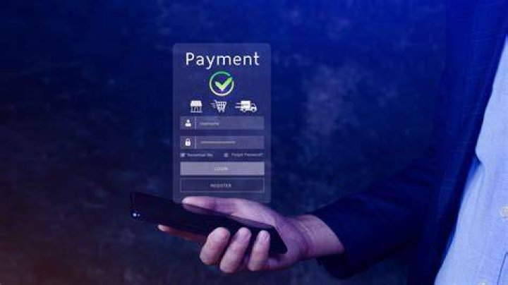 Secure payment on webcam streaming platform